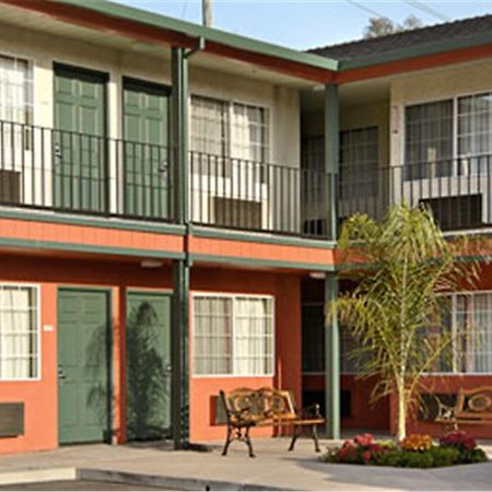 Days Inn Salinas Airport Exterior foto